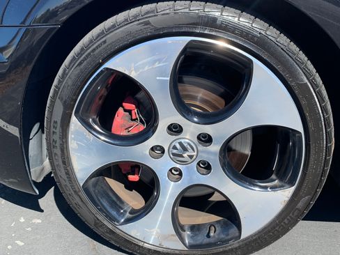 Used 2012 Volkswagen GTI 4-Door image 30