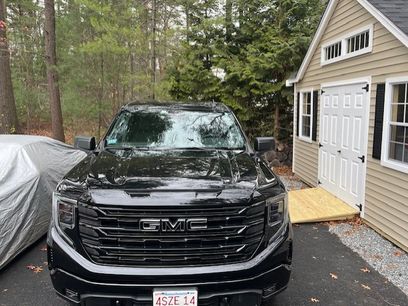 Used 2024 GMC Sierra 1500 Elevation w/ LPO, Elevation Black Package