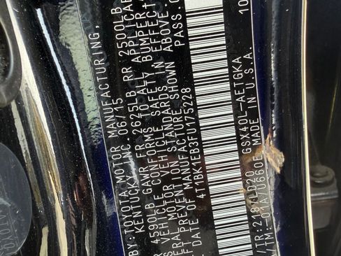 Used 2015 Toyota Avalon XLE FWD image 17
