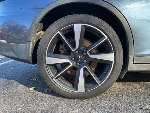 Used 2022 Polestar Polestar 2 w/ Plus Package image 12