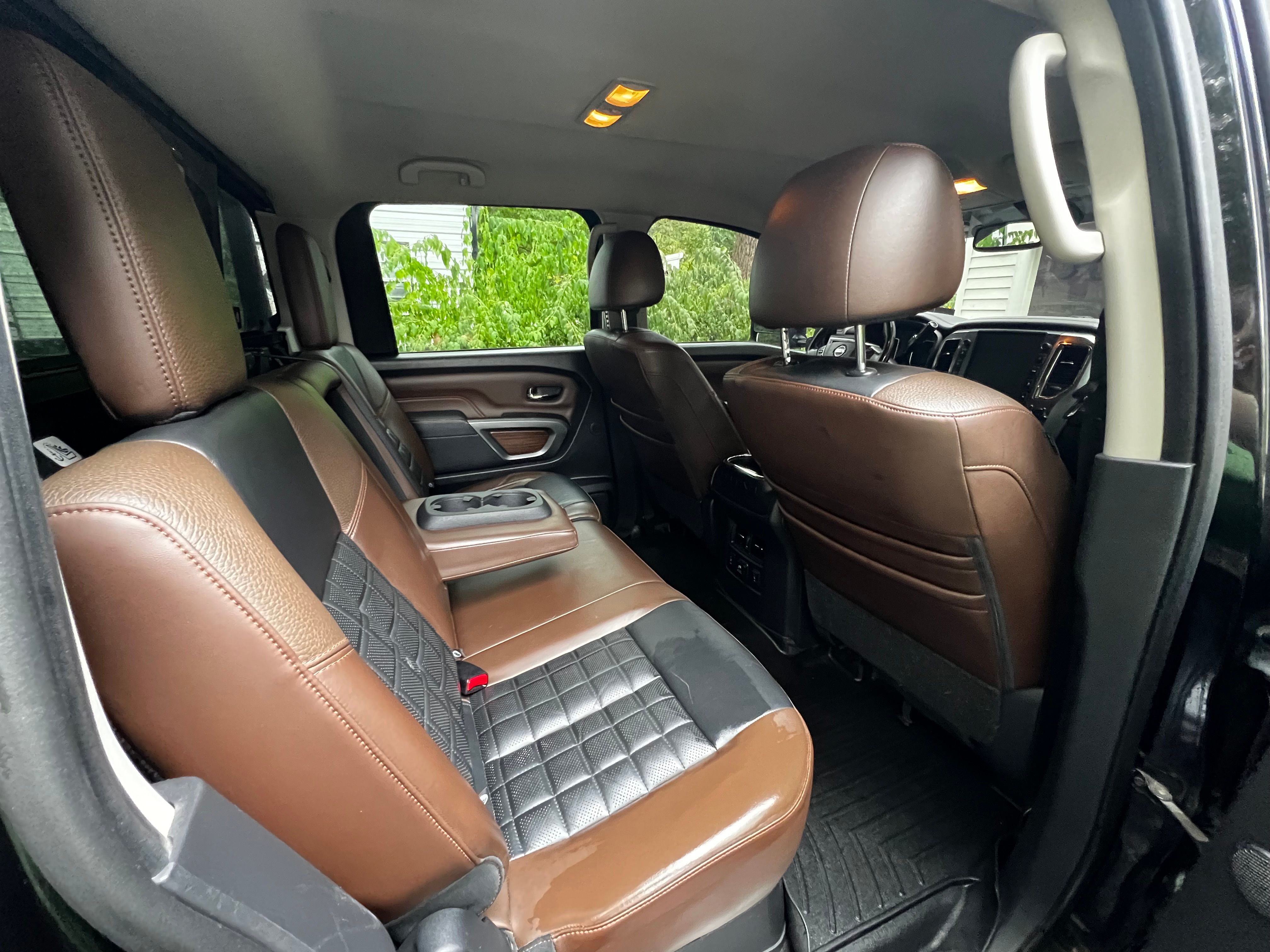Used 2018 Nissan Titan Platinum Reserve AWD/4WD image 11