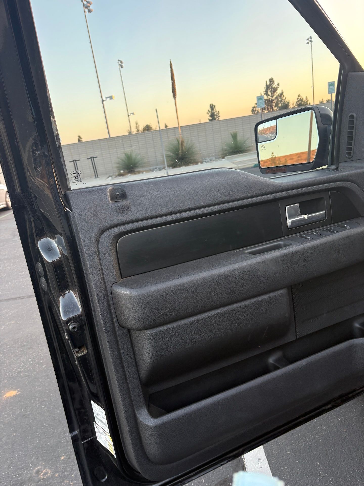 Used 2013 Ford F150 FX4 w/ Luxury Equipment Group AWD/4WD image 11