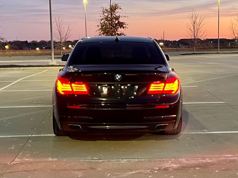 Used 2011 BMW ALPINA B7 xDrive image 8