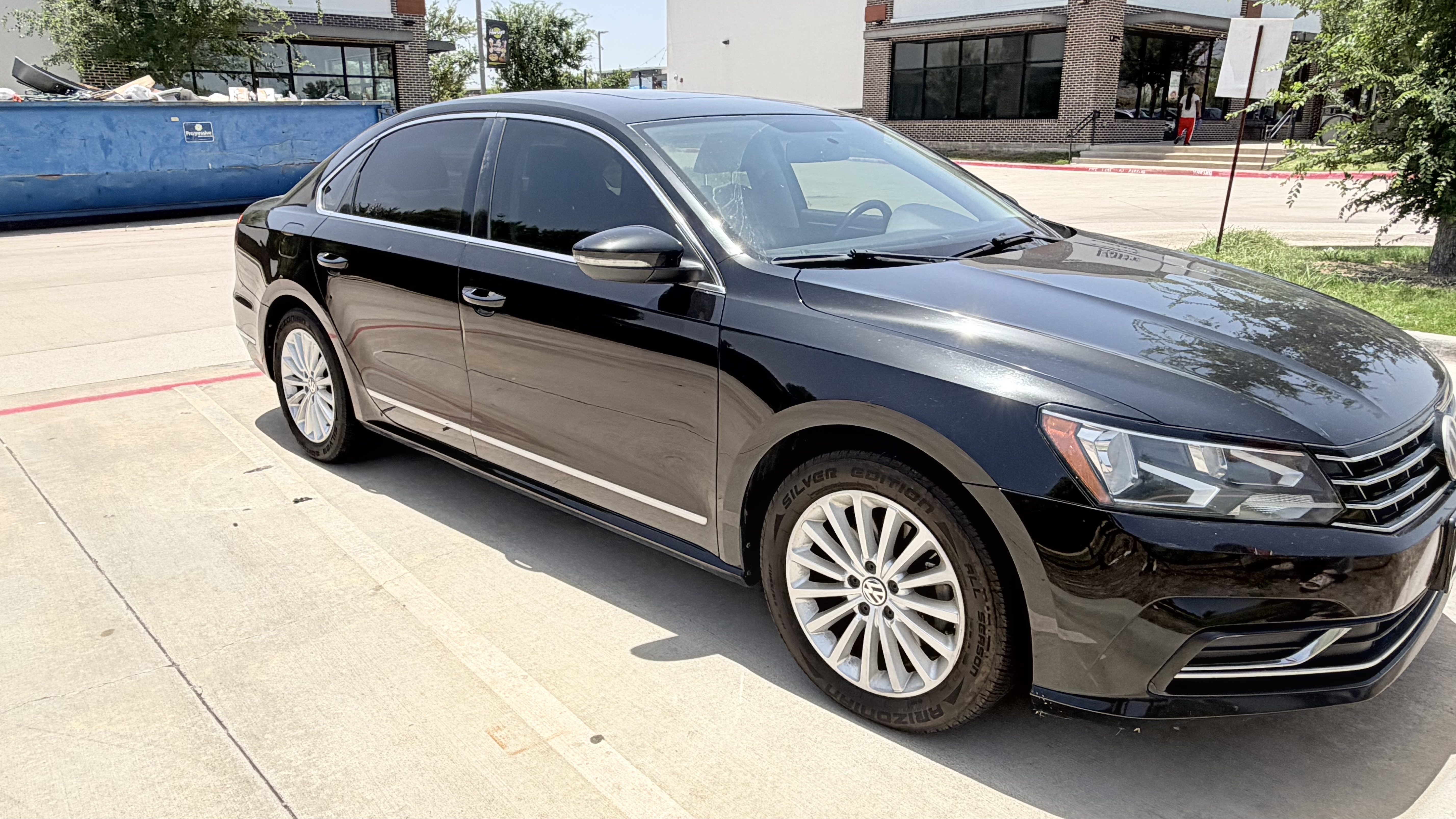 Used 2016 Volkswagen Passat 1.8T SE FWD image 5