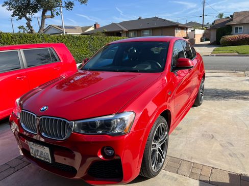 Used 2017 BMW X4 xDrive28i image 2