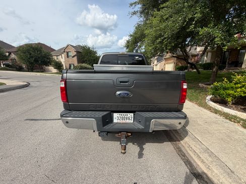 Used 2016 Ford F250 Lariat w/ Lariat Ultimate Package AWD/4WD image 11