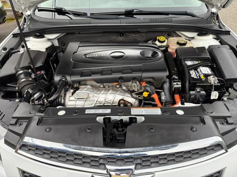 Used 2014 Chevrolet Cruze Diesel image 13