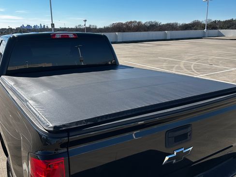 Used 2017 Chevrolet Silverado 1500 W/T w/ Black Out Edition image 21