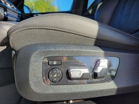 Used 2019 BMW X5 xDrive40i w/ Convenience Package image 9