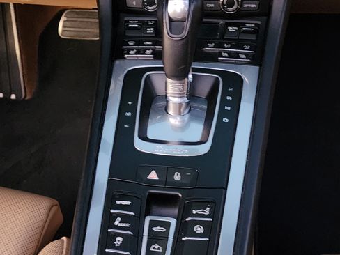 Used 2016 Porsche 911 Turbo image 19