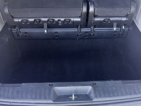 Used 2019 Dodge Grand Caravan SXT image 18