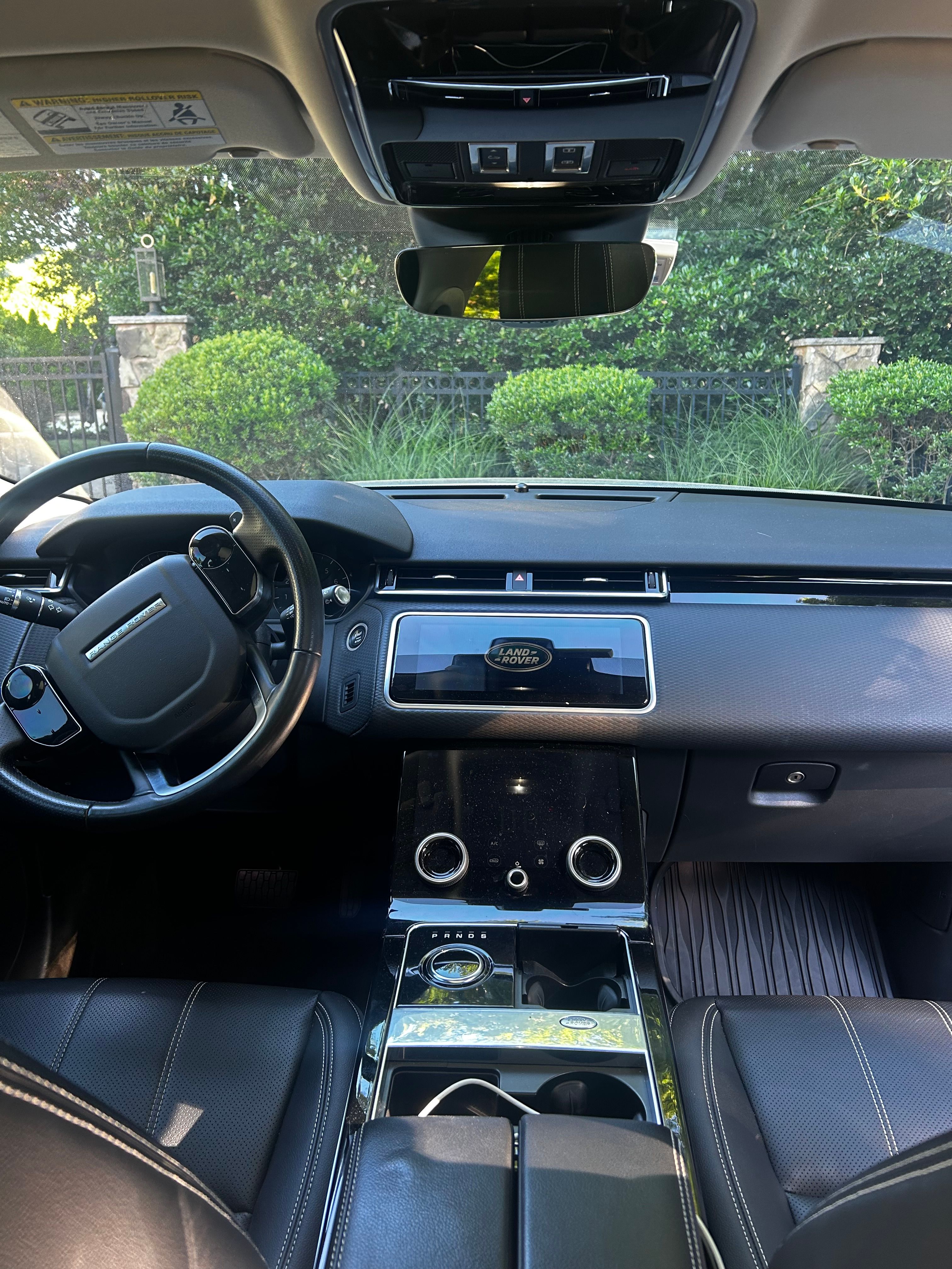 Used 2019 Land Rover Range Rover Velar S AWD/4WD image 4