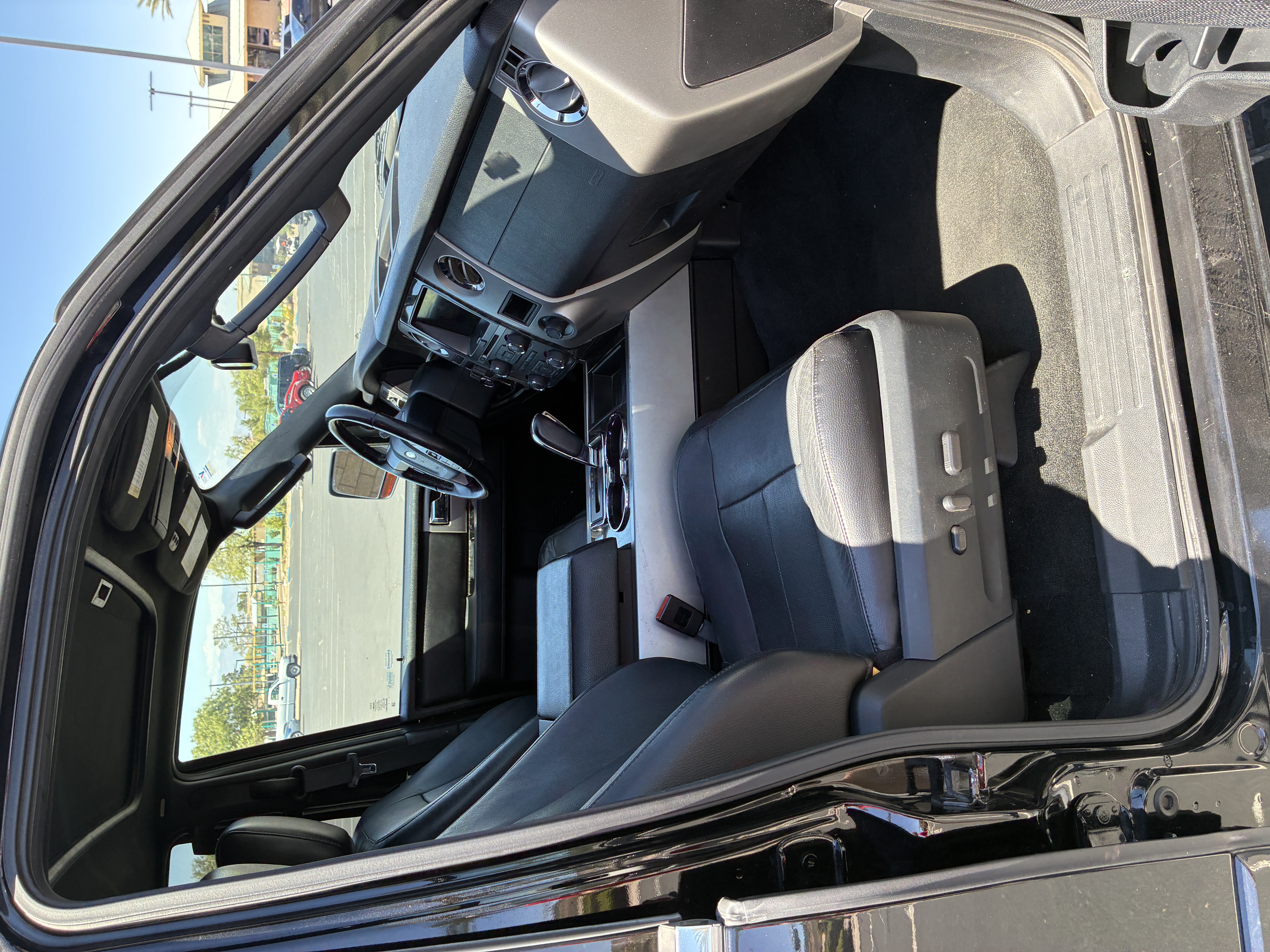 Used 2016 Ford Expedition EL Limited w/ Equipment Group 301A RWD image 10