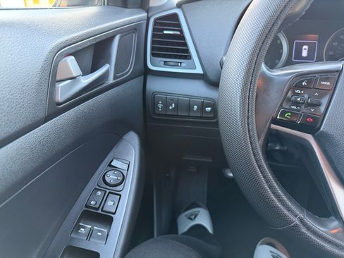 Used 2016 Hyundai Tucson Limited image 12