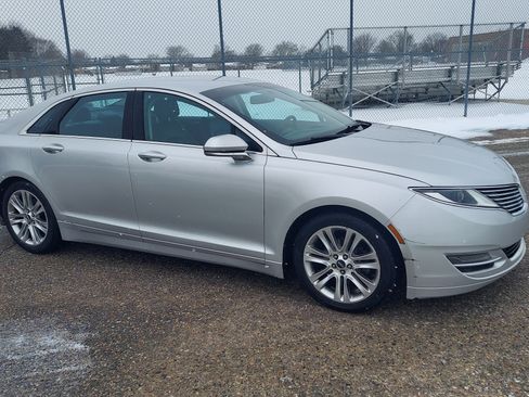 Used 2014 Lincoln MKZ Hybrid w/ Equipment Group 201A Select image 2