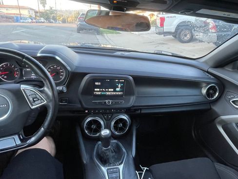 Used 2016 Chevrolet Camaro LT image 5