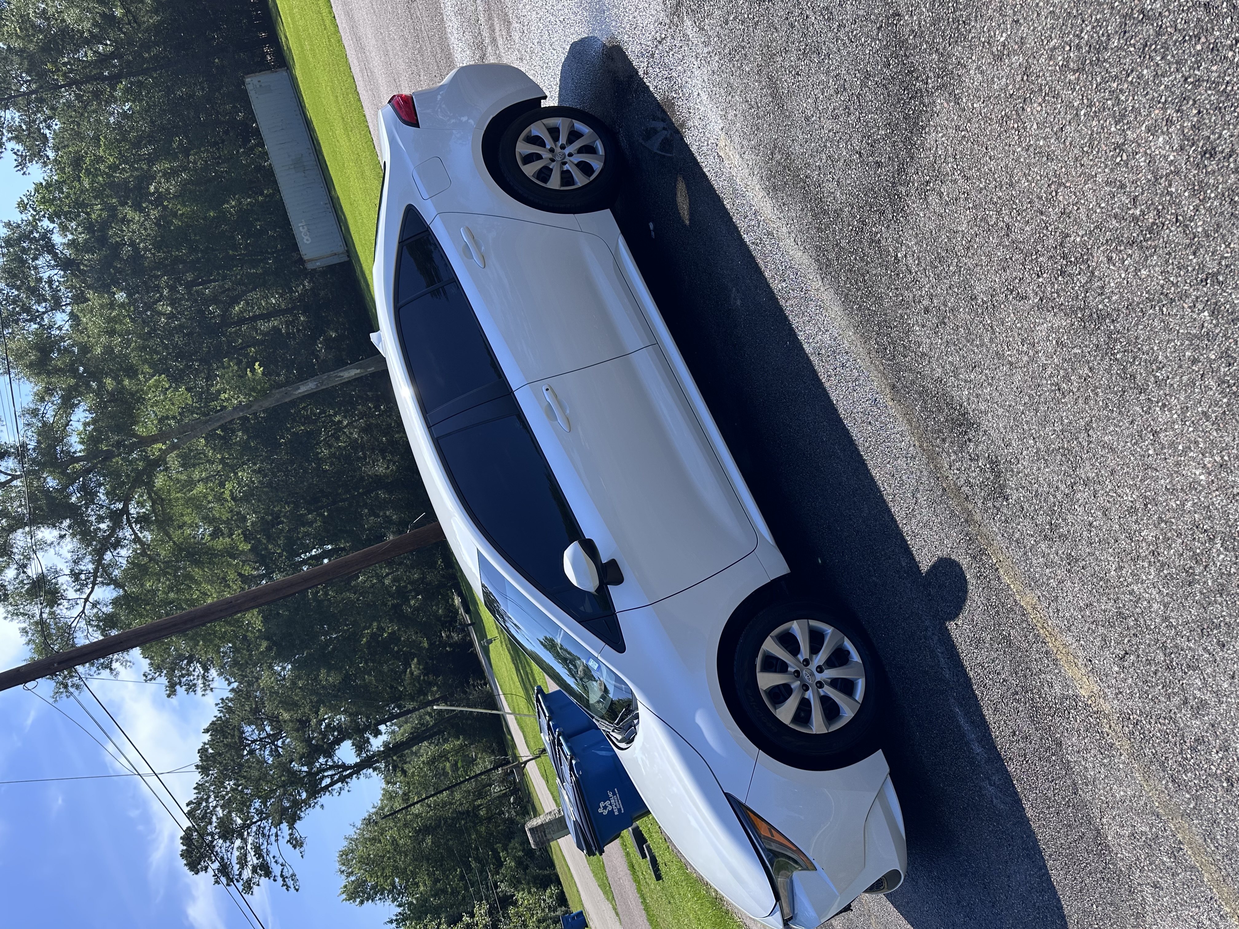 Used 2022 Toyota Corolla LE FWD image 5