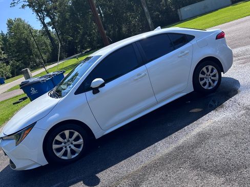 Used 2022 Toyota Corolla LE FWD image 5