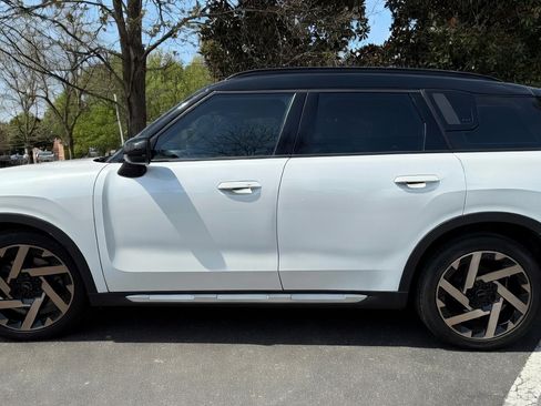 Used 2025 MINI Cooper Countryman S image 6