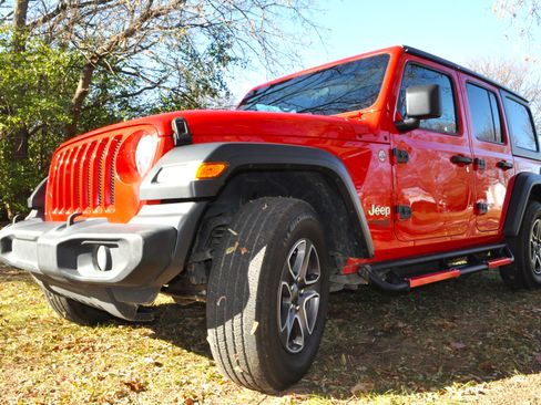 Used 2018 Jeep Wrangler Unlimited Sport S image 10