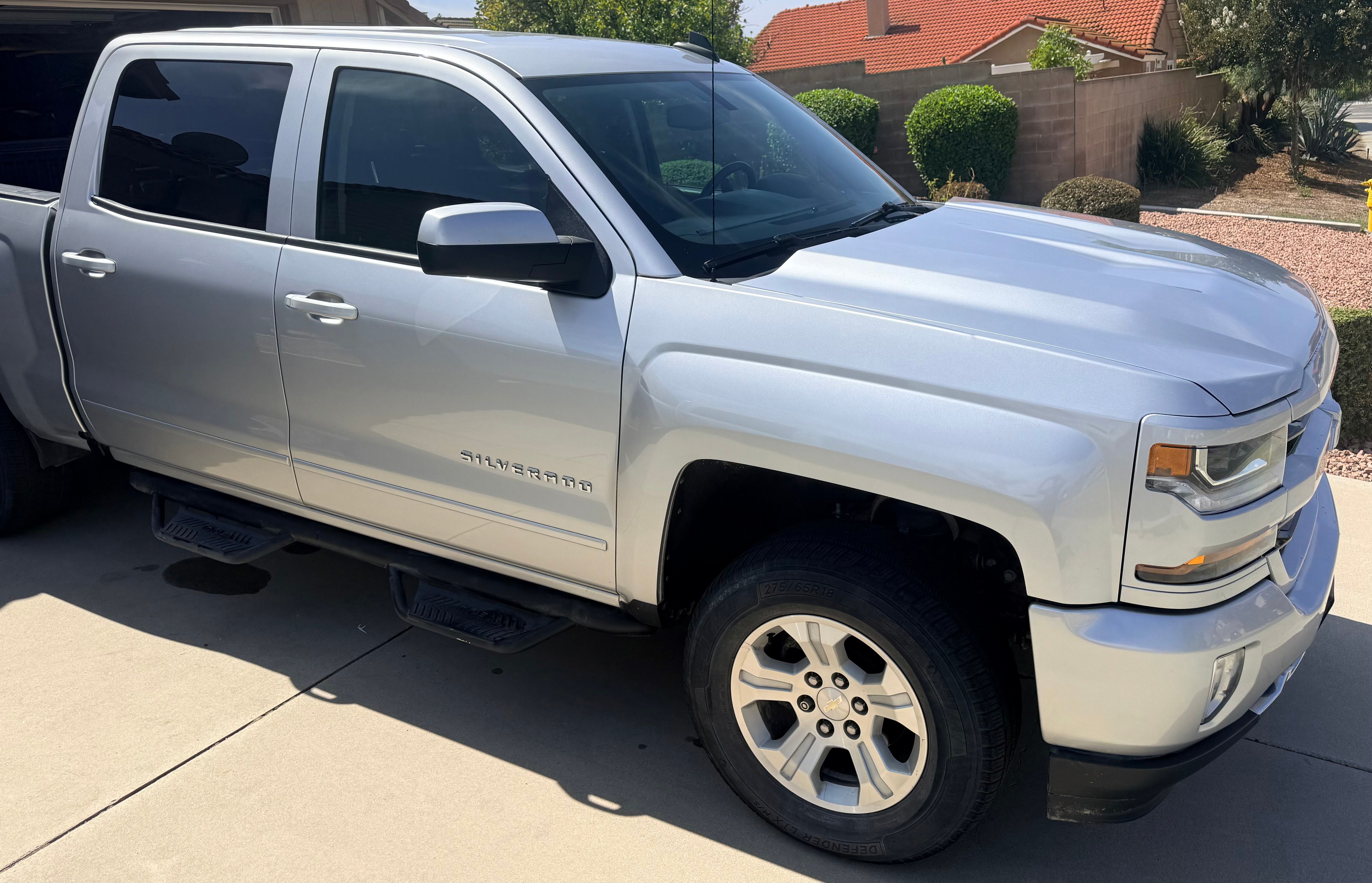 Used 2018 Chevrolet Silverado 1500 LT w/ All Star Edition AWD/4WD image 2