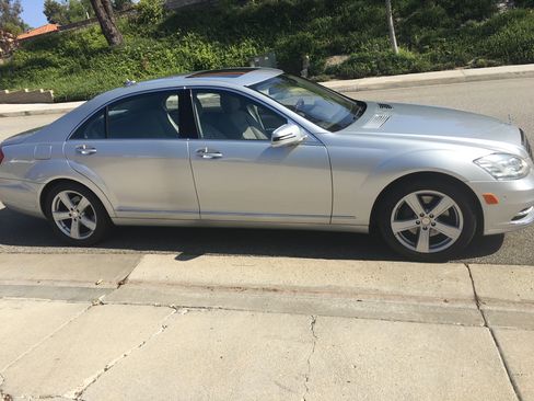 Used 2010 Mercedes-Benz S 550 image 9