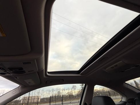 Used 2011 BMW 335i Coupe w/ Convenience Pkg image 23