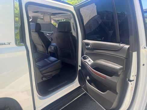 Used 2017 GMC Yukon XL SLT w/ Open Road Package image 28