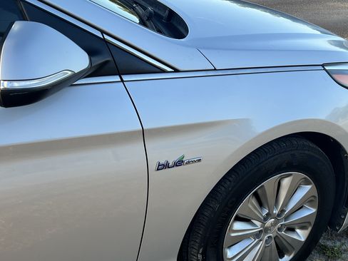 Used 2017 Hyundai Sonata SE FWD image 10