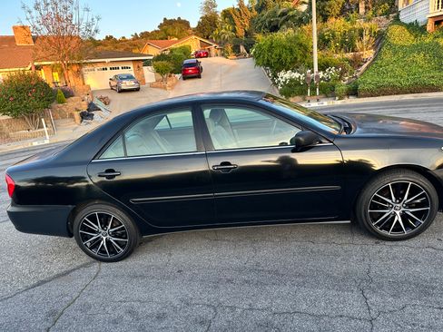 Used 2004 Toyota Camry LE image 17