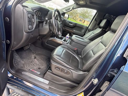 Used 2020 Chevrolet Silverado 1500 LT Trail Boss image 11