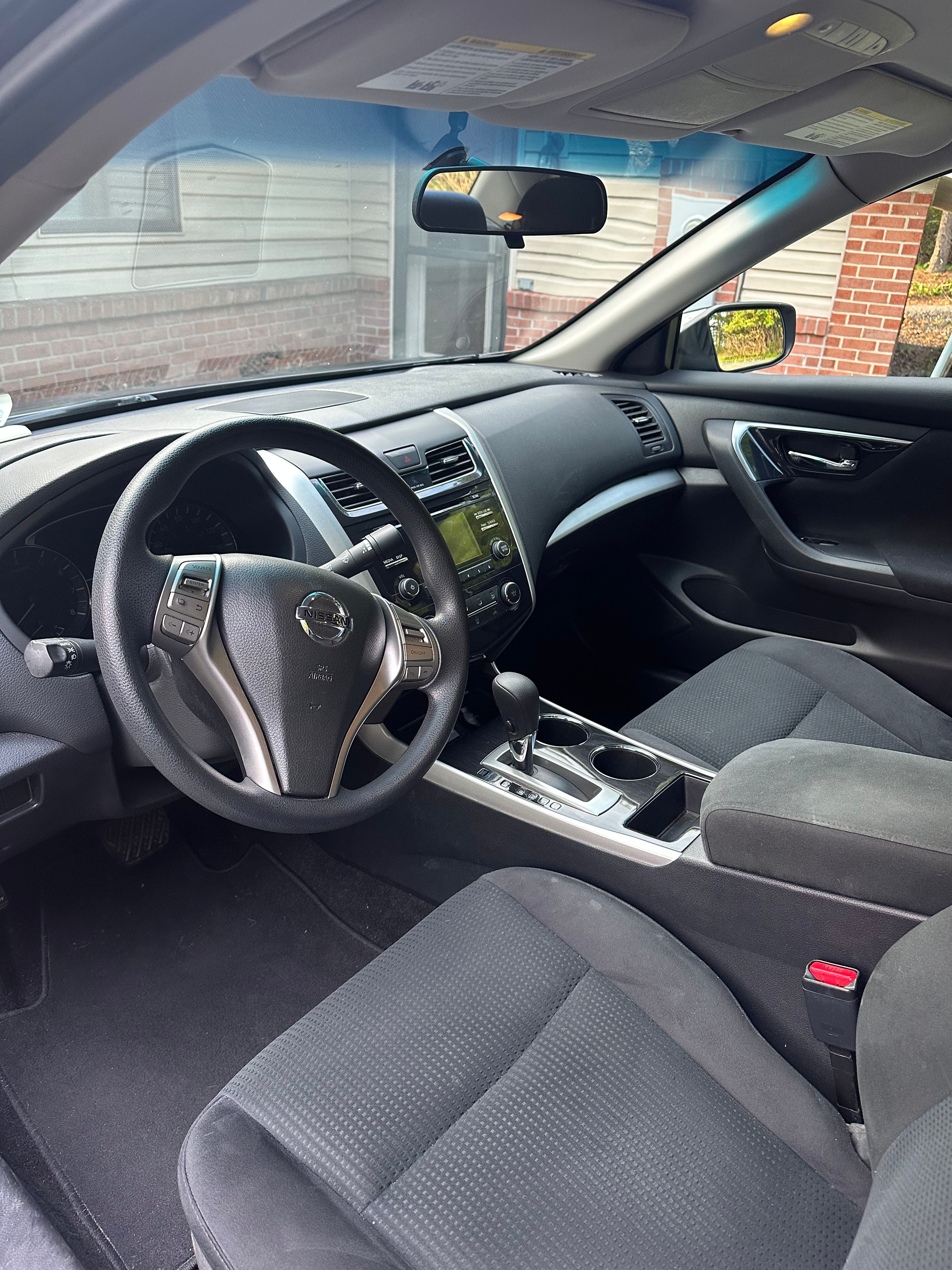 Used 2014 Nissan Altima 2.5 S w/ Display Audio Package FWD image 17