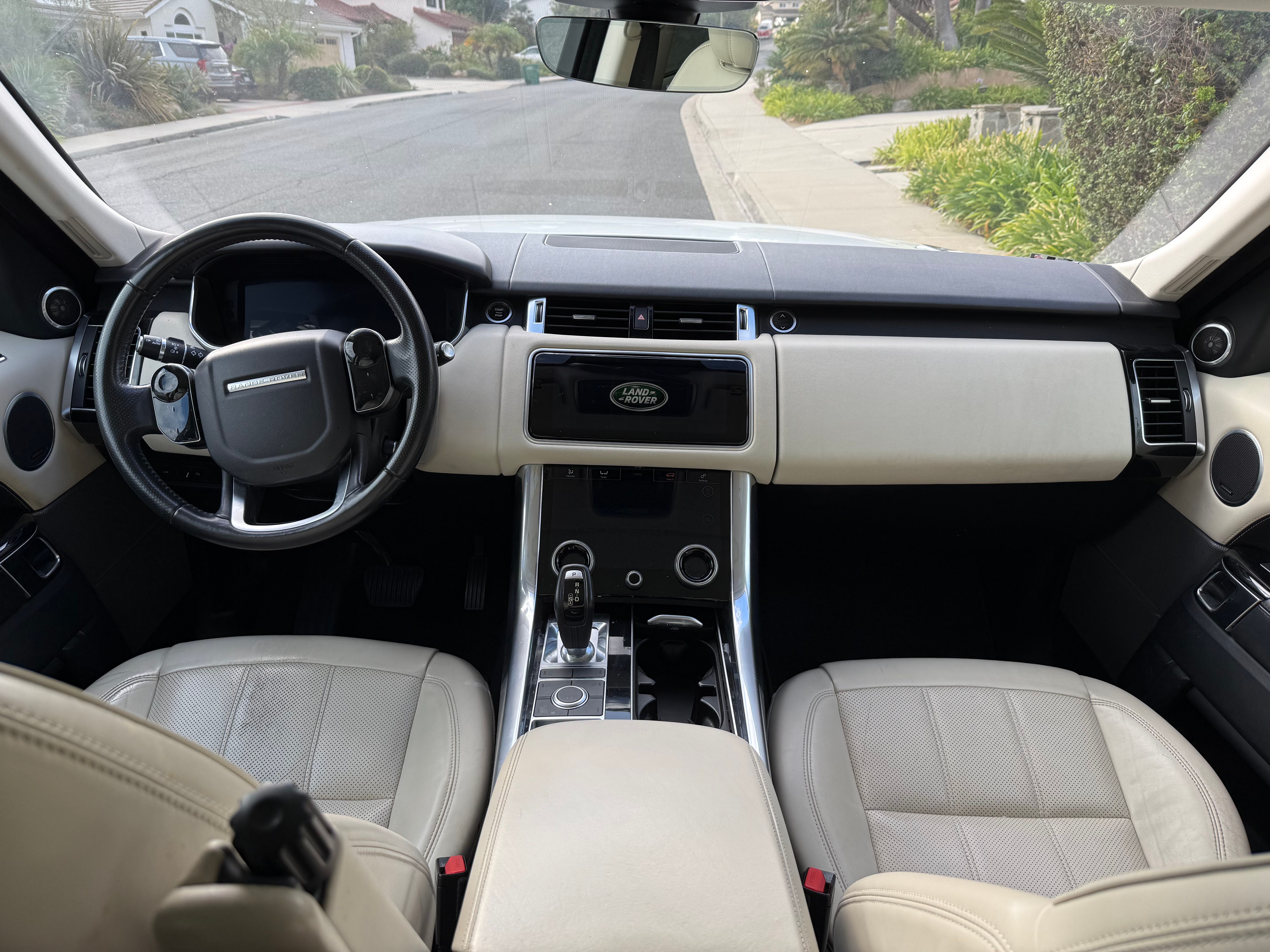 Used 2018 Land Rover Range Rover Sport HSE AWD/4WD image 9