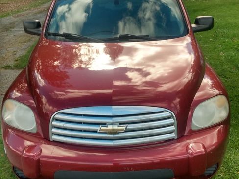 Used 2008 Chevrolet HHR LS w/ Enhanced Sound Package image 1