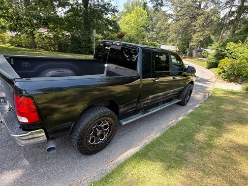Used 2016 RAM 2500 Big Horn RWD image 14