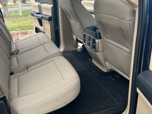 Used 2015 Ford F150 XLT w/ Equipment Group 302A Luxury image 15