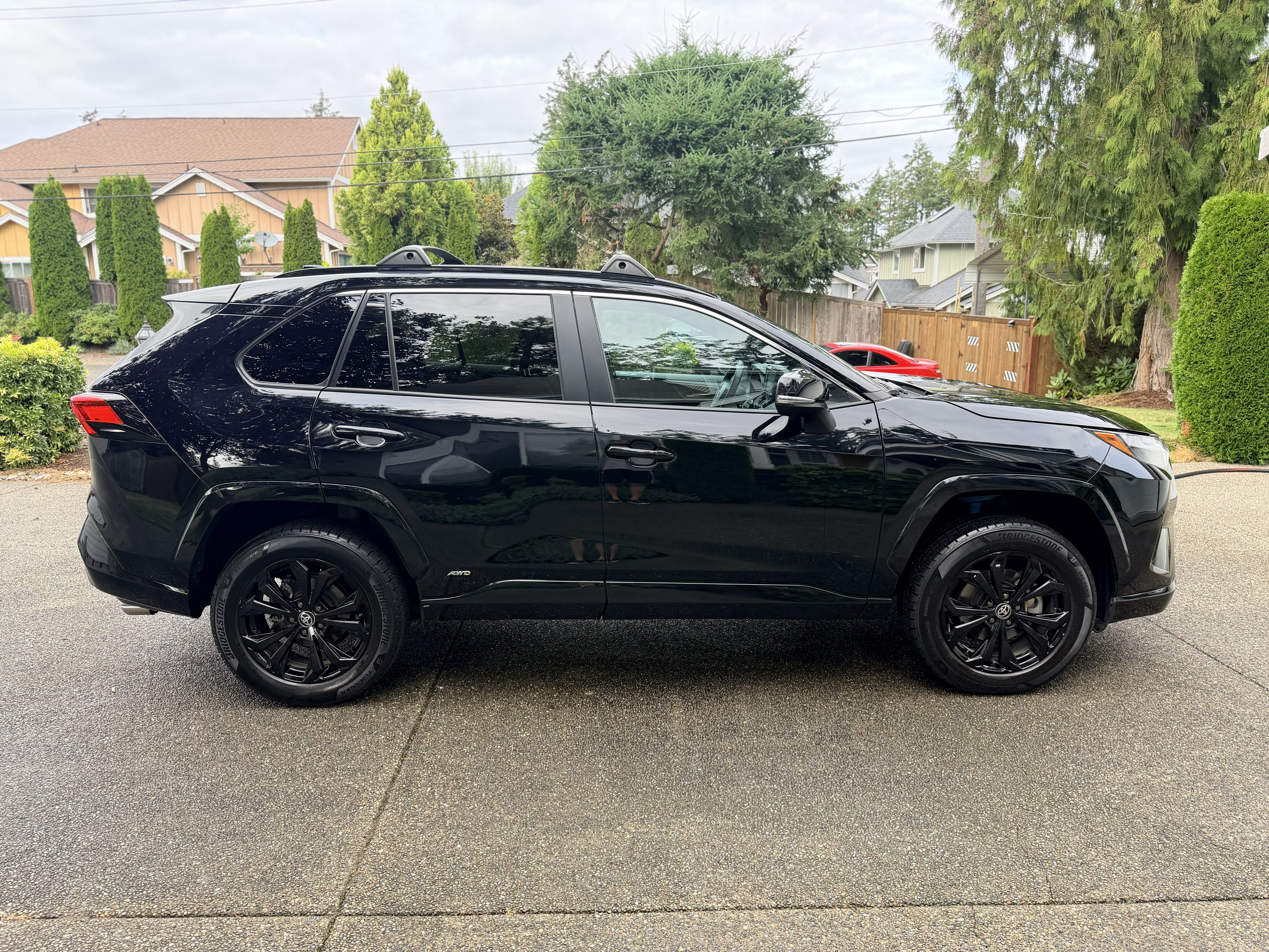 Used 2022 Toyota RAV4 SE AWD/4WD image 6