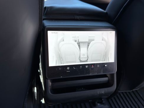 Used 2025 Tesla Model 3 Long Range image 25