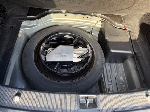 Used 2014 Mercedes-Benz E 350 Coupe image 10