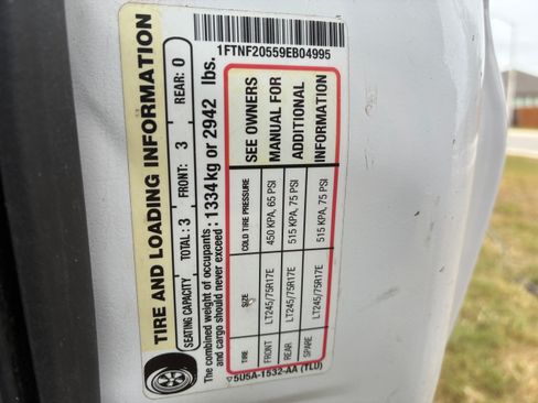 Used 2009 Ford F250 XL image 22