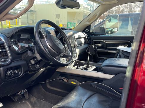 Used 2019 RAM 2500 Laramie image 9