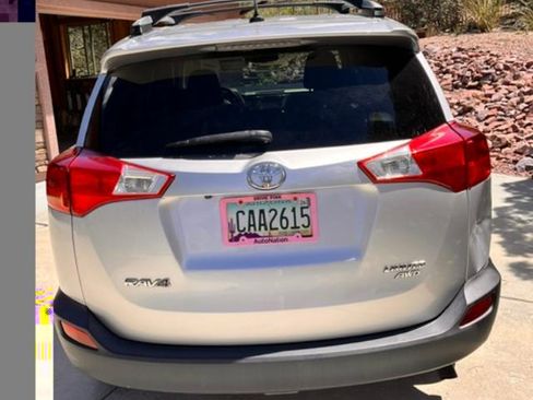 Used 2014 Toyota RAV4 Limited w/ Technology Package AWD/4WD image 5