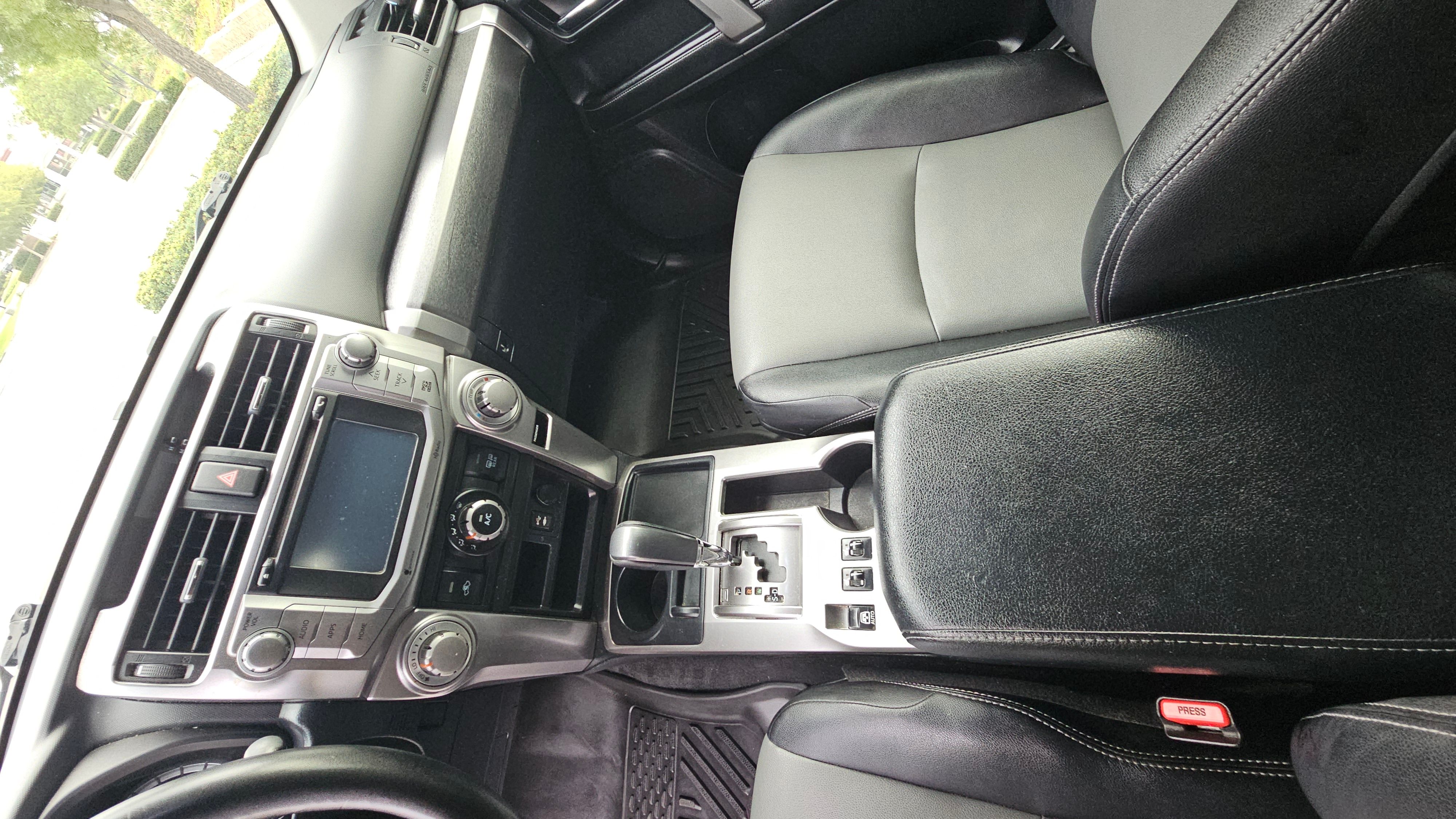 Used 2014 Toyota 4Runner SR5 Premium RWD image 19