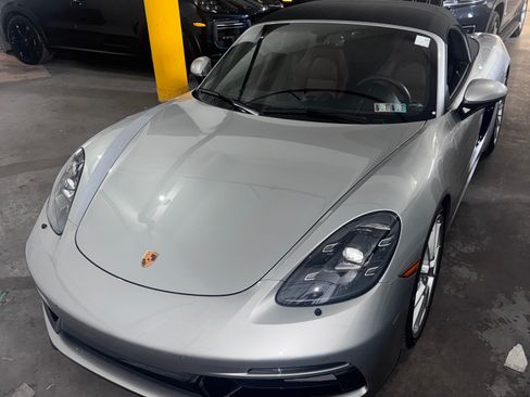 Used 2024 Porsche 718 Boxster GTS RWD image 18