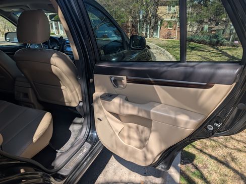 Used 2012 Hyundai Santa Fe Limited image 12