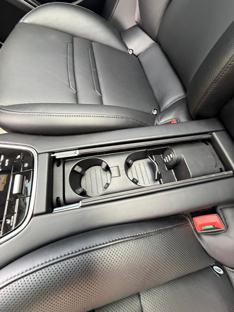Used 2018 Porsche Panamera 4 w/ Premium Package Plus AWD/4WD image 20