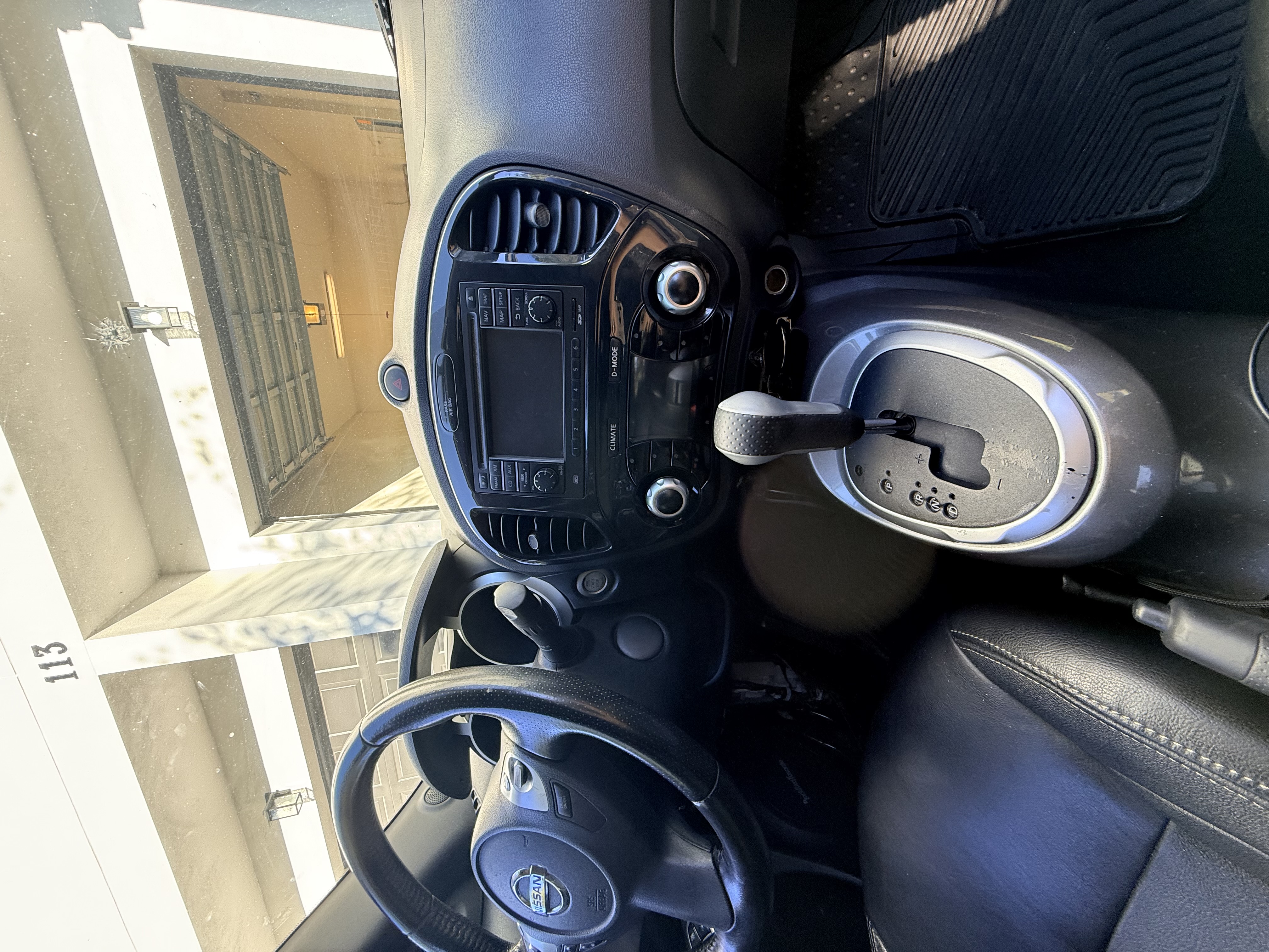 Used 2013 Nissan Juke SV FWD image 23