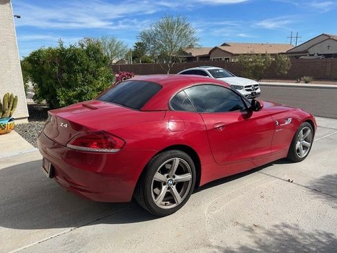 Used 2014 BMW Z4 sDrive28i image 2
