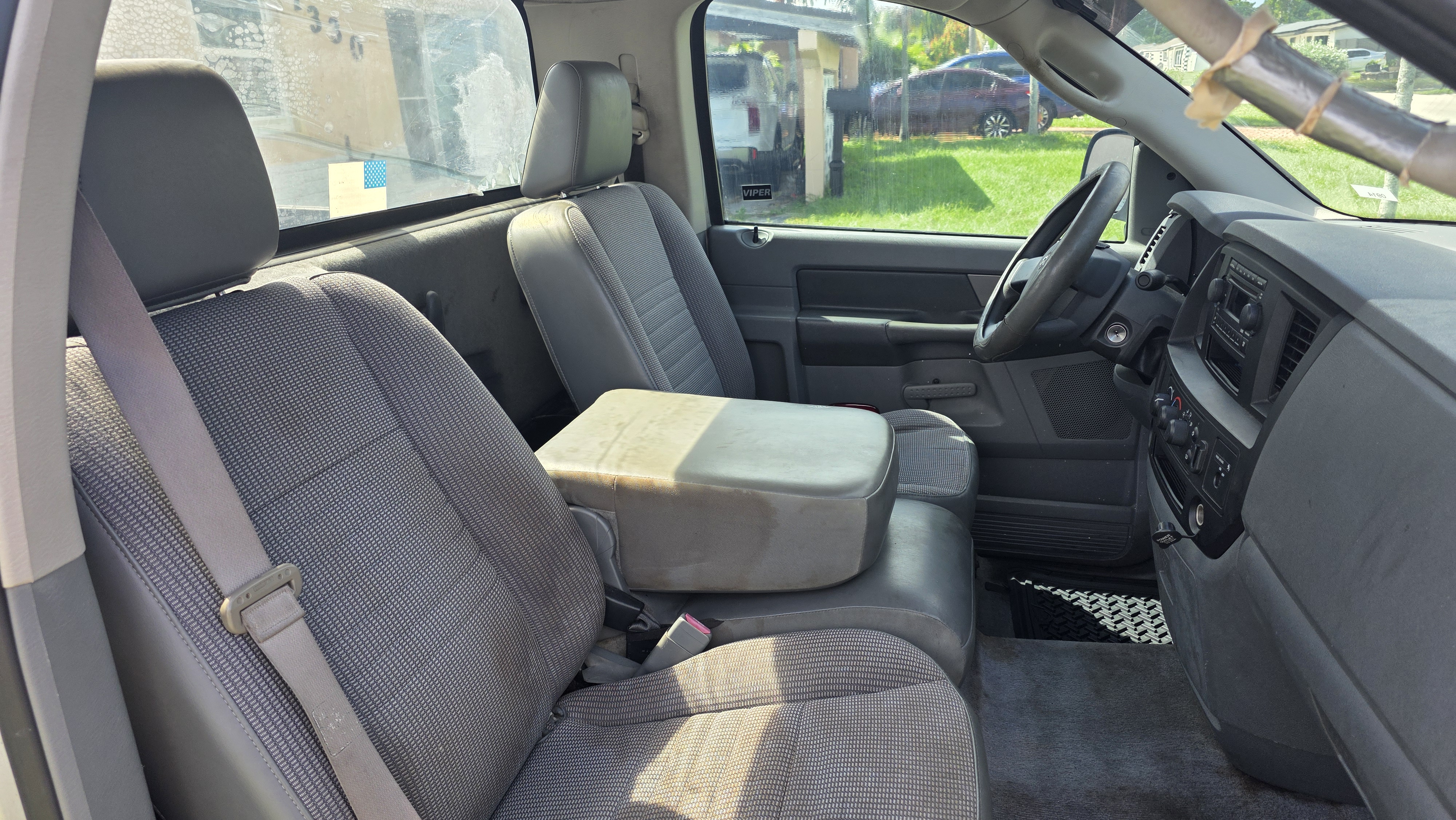 Used 2006 Dodge Ram 1500 Truck ST w/ V6 Value Group RWD image 12