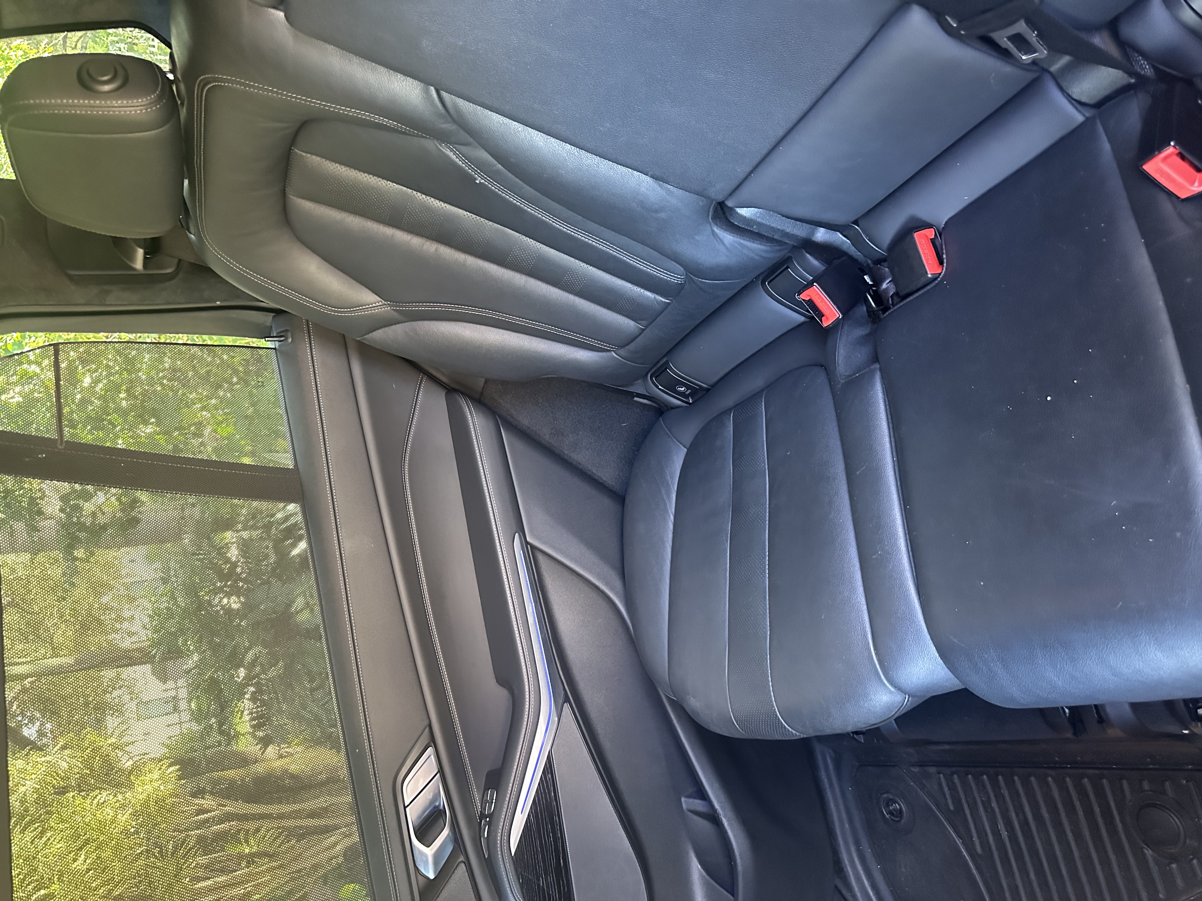 Used 2022 BMW X7 M50i w/ Cold Weather Package AWD/4WD image 15